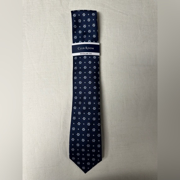 Club Room tie - Picture 1 of 4